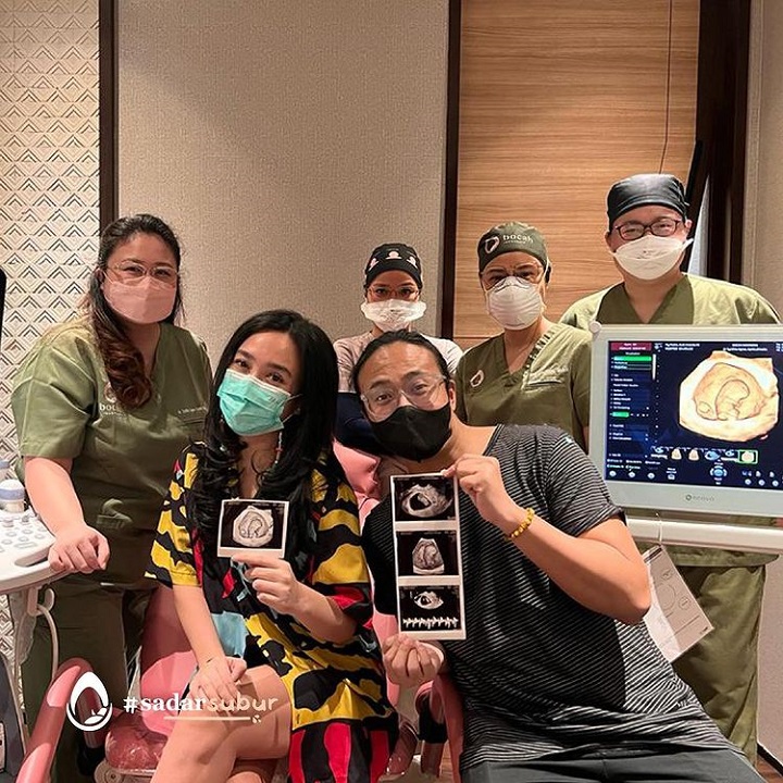 11 Potret kemesraan Dea Ananda & Ariel dulu hingga kini