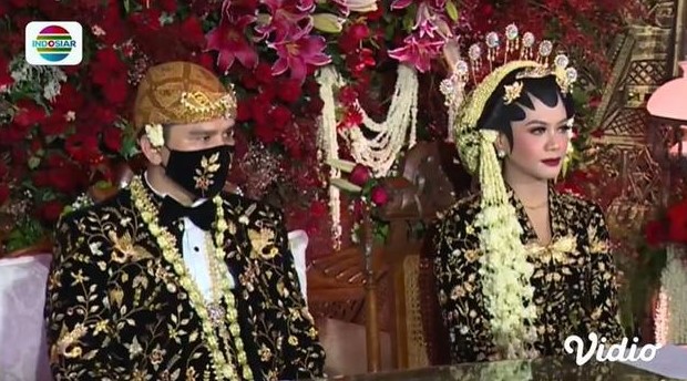 9 Momen pernikahan Ifan Govinda usung adat Jawa, maharnya Rp12.122.021