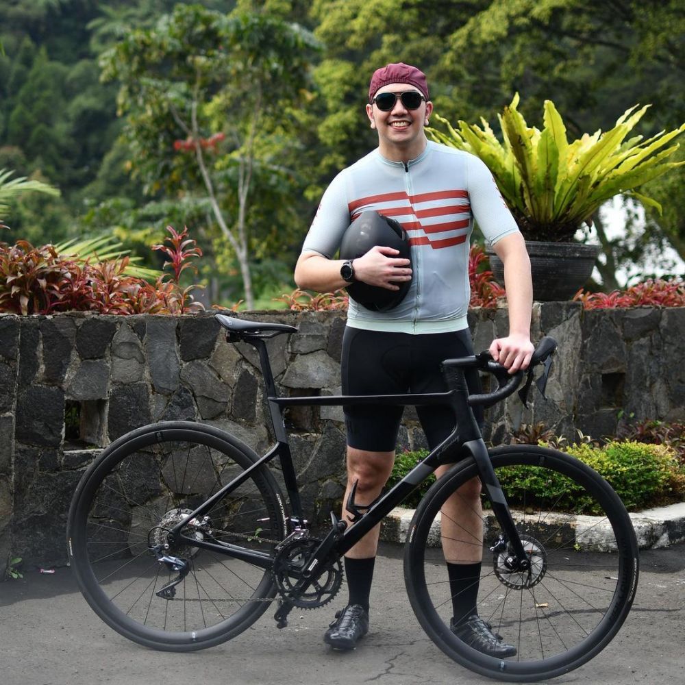 Jarang terekspos, intip pesona 11 pasangan seleb berprofesi dokter