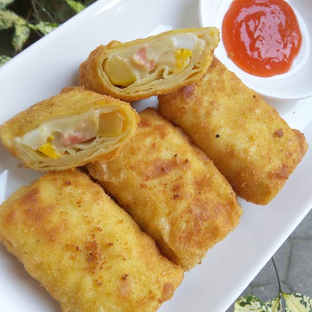 13 Cara membuat risoles isi keju, gurih, lezat, dan meleleh di mulut
