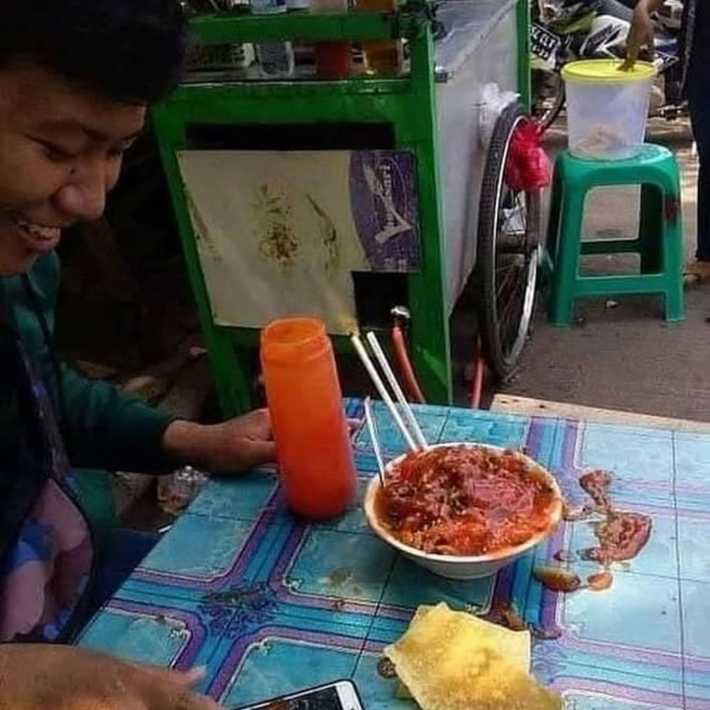 13 Momen lucu pengen marah tapi nggak bisa, bikin jengkel sendiri