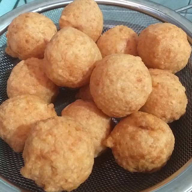 11 Cara membuat bakso goreng ayam, mudah dibuat dan cocok jadi camilan