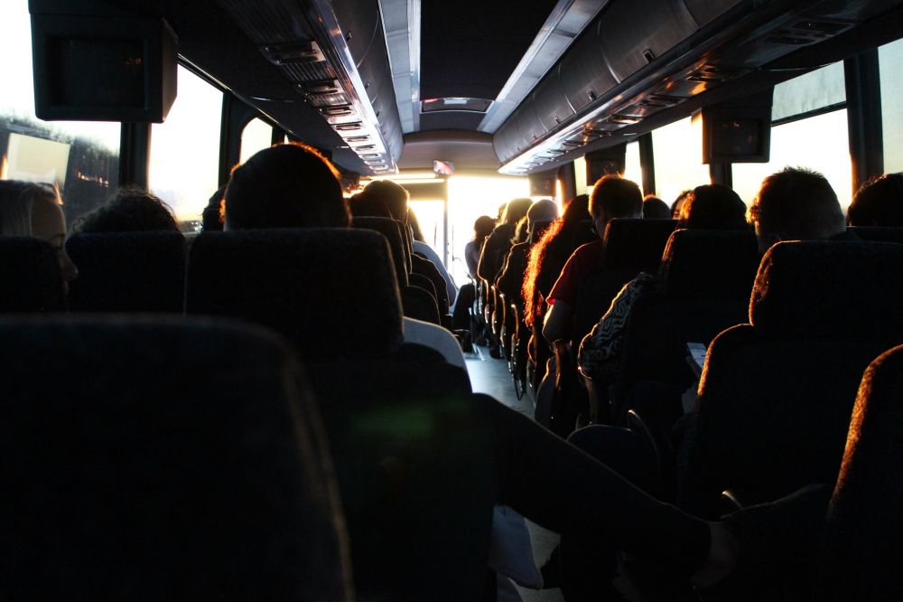 5 Persiapan traveling naik bus di era pandemi, bikin aman dan enjoy