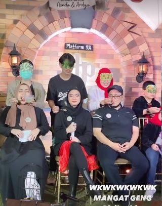 9 Momen gender reveal Nanda Arsyinta bertema Harry Potter