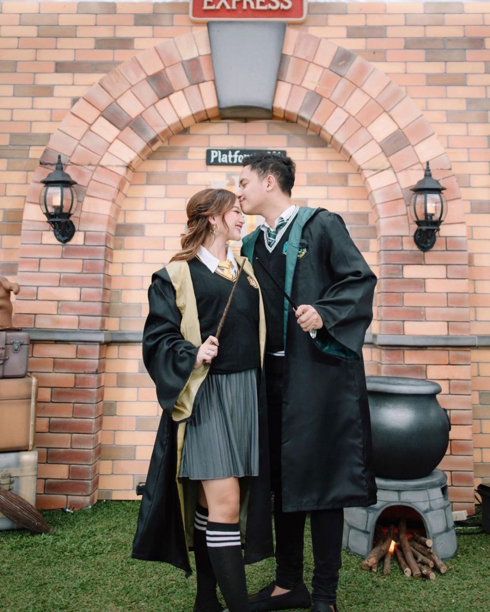 9 Momen gender reveal Nanda Arsyinta bertema Harry Potter