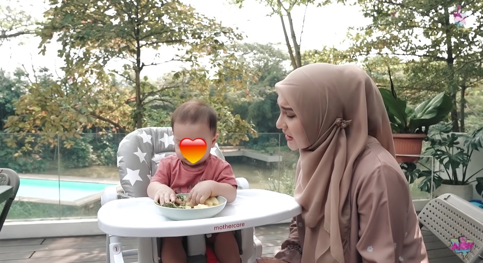 7 Menu MPASI ala Irish Bella, bantu anak belajar mengenali makanan