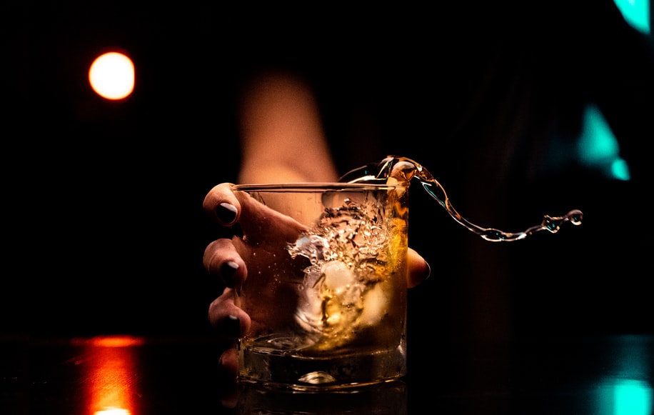 10 Minuman ini perlu dihindari saat haid, biar nggak tambah nyeri