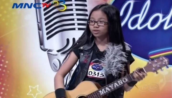 Gaya rocker, 11 foto Mayang adik Vanessa audisi Indonesian Idol Junior