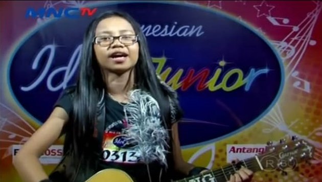 Gaya rocker, 11 foto Mayang adik Vanessa audisi Indonesian Idol Junior