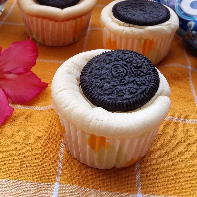 11 Cara membuat cup cake rasa keju, lezat, empuk, dan antigagal
