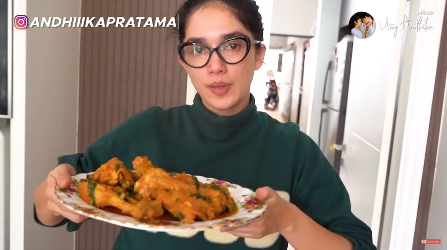 11 Masakan serba ayam Ussy Sulistyawati, sedap dan menggugah selera