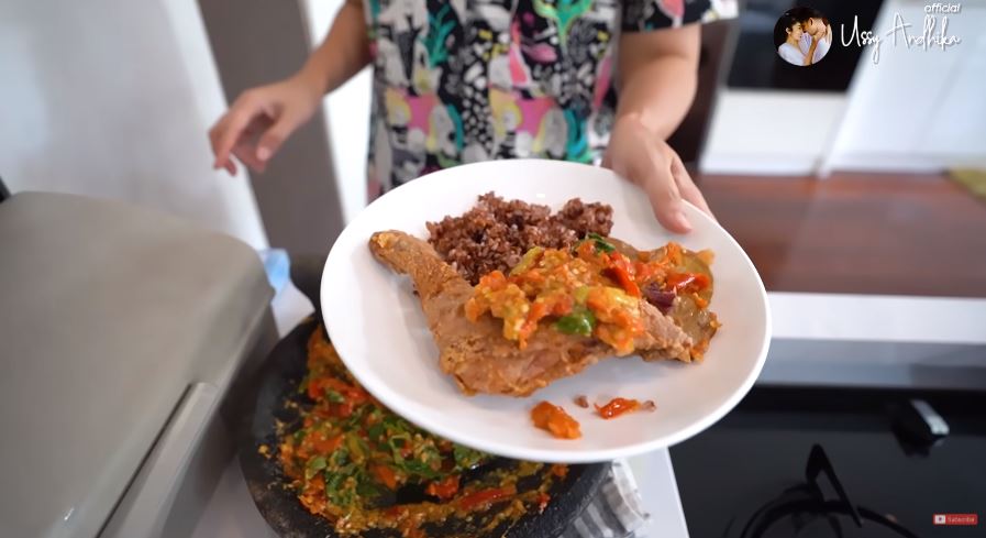 11 Masakan serba ayam Ussy Sulistyawati, sedap dan menggugah selera