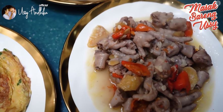11 Masakan serba ayam Ussy Sulistyawati, sedap dan menggugah selera