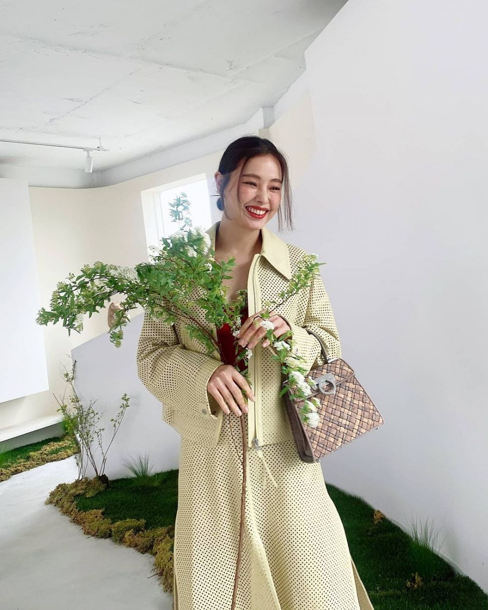 5 Fakta pernikahan Honey Lee 'One the Woman', suami bukan selebriti