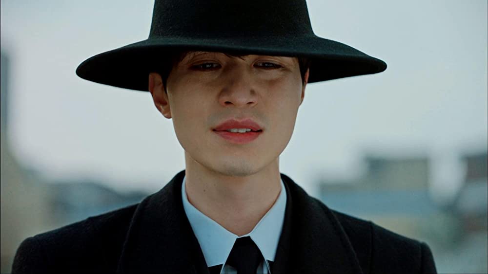 12 Drama Korea terbaik diperankan Lee Dong-wook, terbaru Bad and Crazy