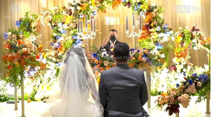 Sah! Ini 11 momen pemberkatan nikah Joshua Suherman dan Clairine Clay
