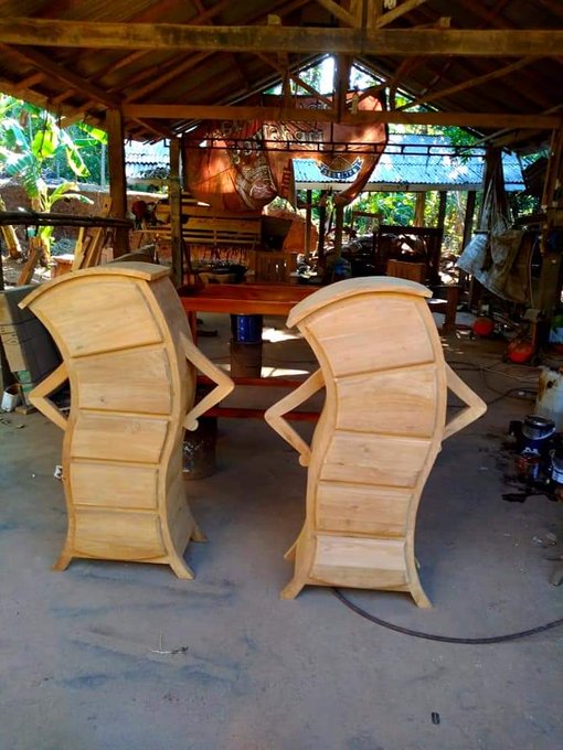 13 Penampakan lucu lemari ini bikin heran lihatnya, nyeleneh banget