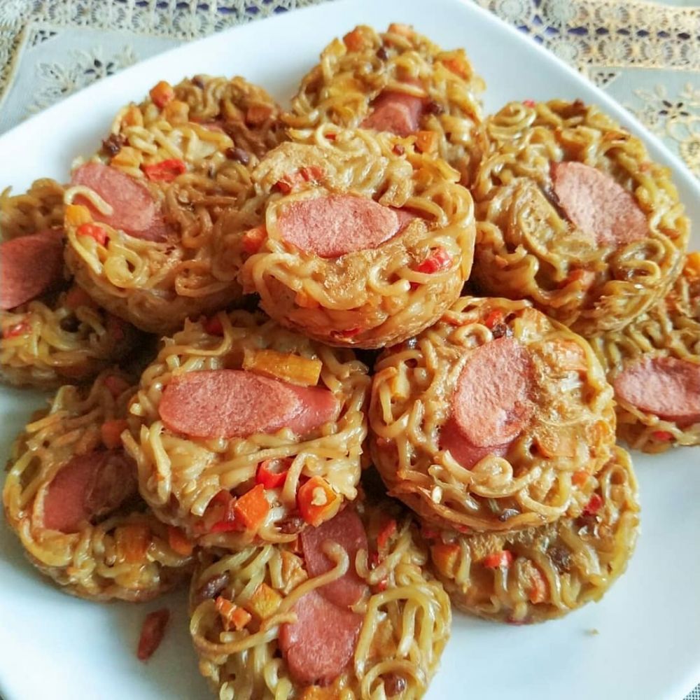 13 Cara membuat omelet mie, enak, gurih, dan praktis