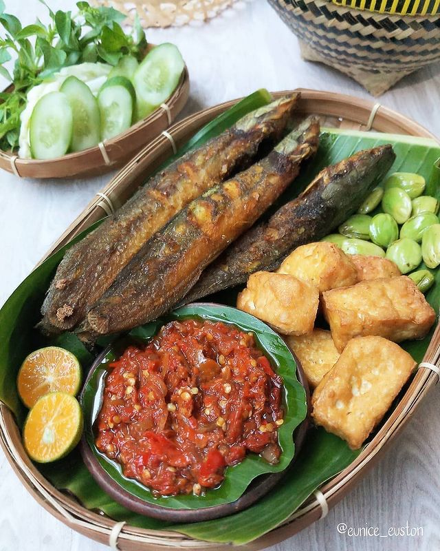 11 Cara membuat aneka pecel lele, sederhana dan menggugah selera