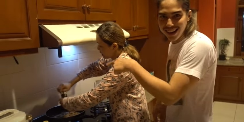 13 Langkah Maia Estianty masak daging sapi, empuk dan bumbunya meresap