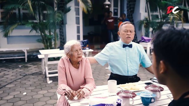 7 Momen kenangan Denny Caknan & Mbah Minto, syuting video klip bareng