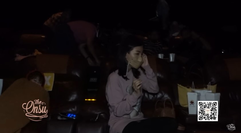 11 Momen Sarwendah sewa satu bioskop, dapat kejutan tak terduga