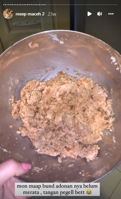 9 Langkah Bunga Zainal bikin kue lemet, simpel cuma pakai 4 bahan