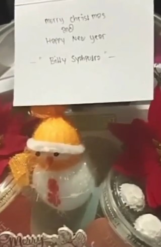 Perayaan Natal 9 seleb, Amanda Manopo dapat bingkisan Billy Syahputra