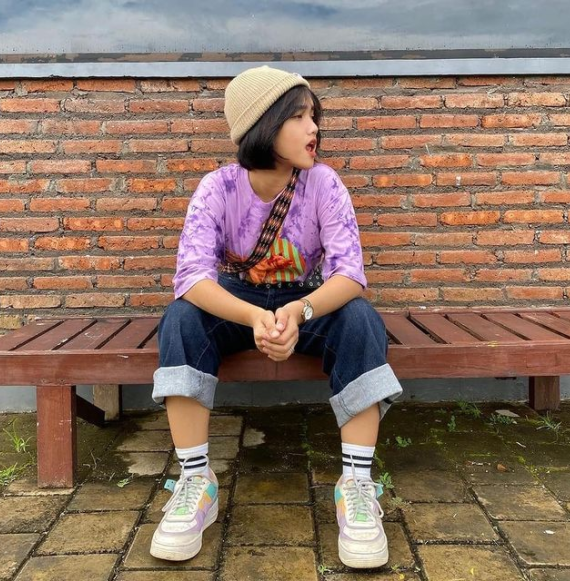 11 Cara mix and match Fuji, bikin tubuh mungil terlihat lebih tinggi