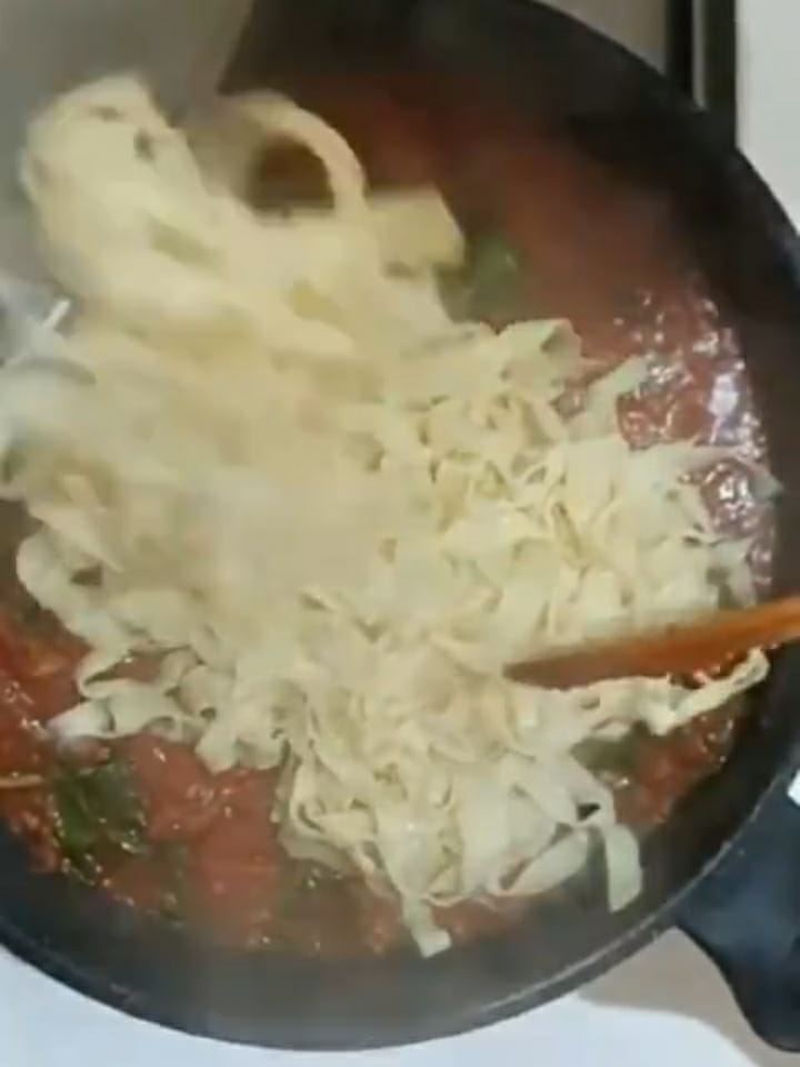 9 Pola makan Luna Maya bikin tubuh bugar dan langsing, mudah ditiru