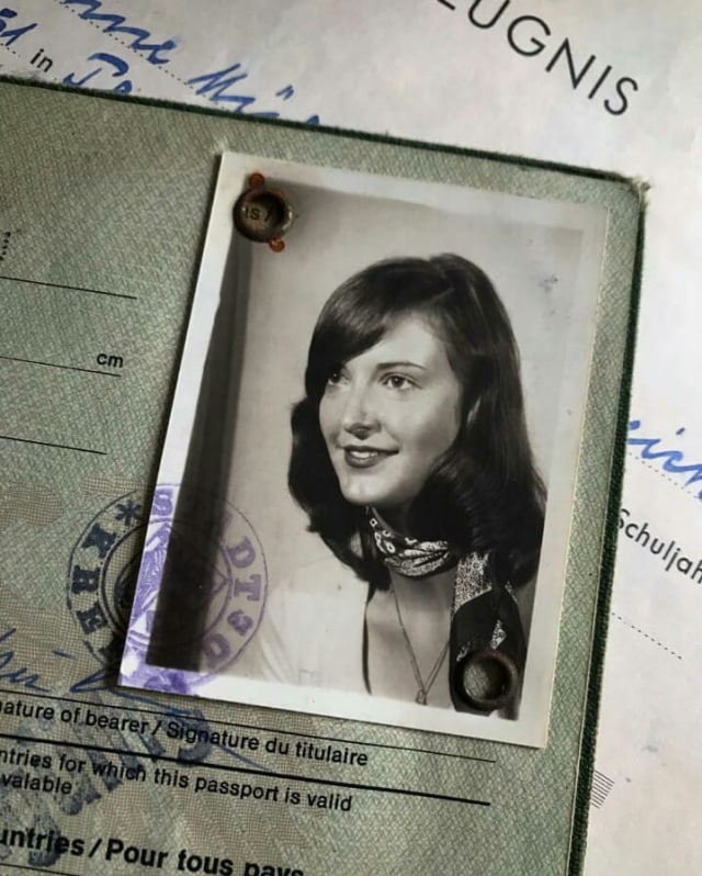 Wariskan pesona cantik, ini 11 potret masa muda ibunda Sophia Latjuba