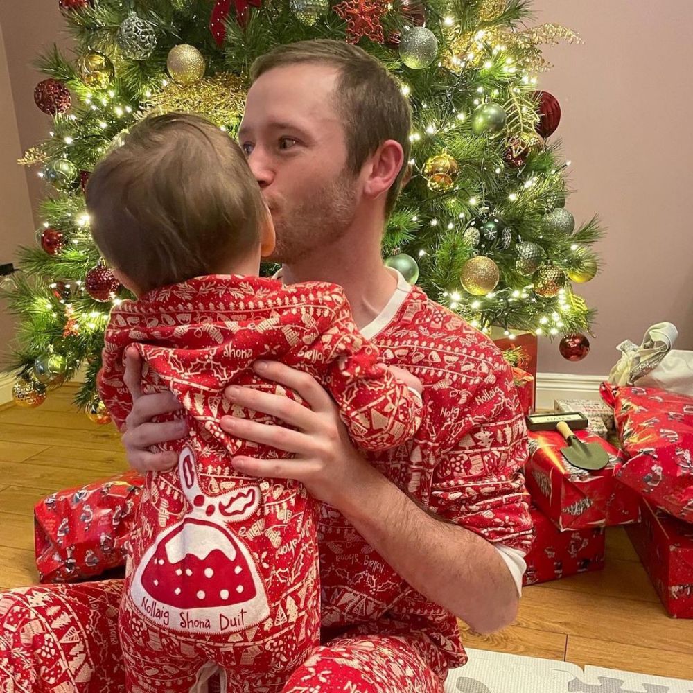 Sudah berkeluarga, intip potret 6 pemain film Harry Potter momong anak