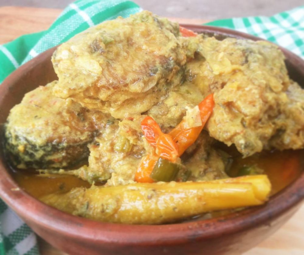 13 Resep ikan bumbu kuning santan, sedap dan gurih