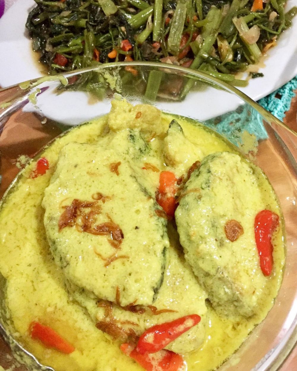 13 Resep ikan bumbu kuning santan, sedap dan gurih