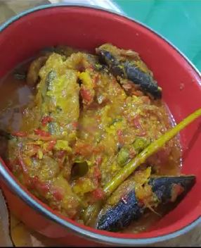 13 Resep ikan bumbu kuning santan, sedap dan gurih