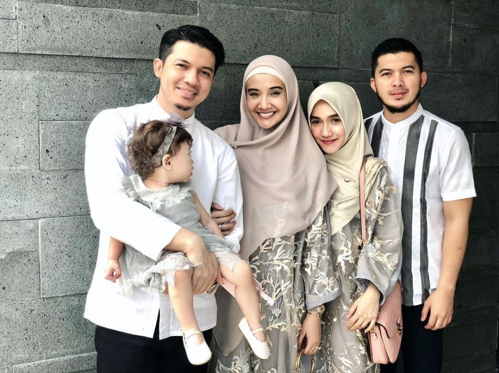 Sebelum berseteru, 9 potret kompak Irwansyah dan adiknya Hafiz Fatur