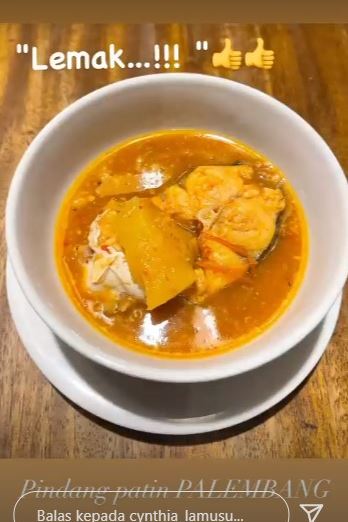 10 Menu diet berbahan ikan ala Cynthia Lamusu, serba masak sendiri