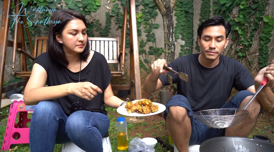 11 Kreasi masakan ala Donna Agnesia dan Darius, cocok untuk pemula