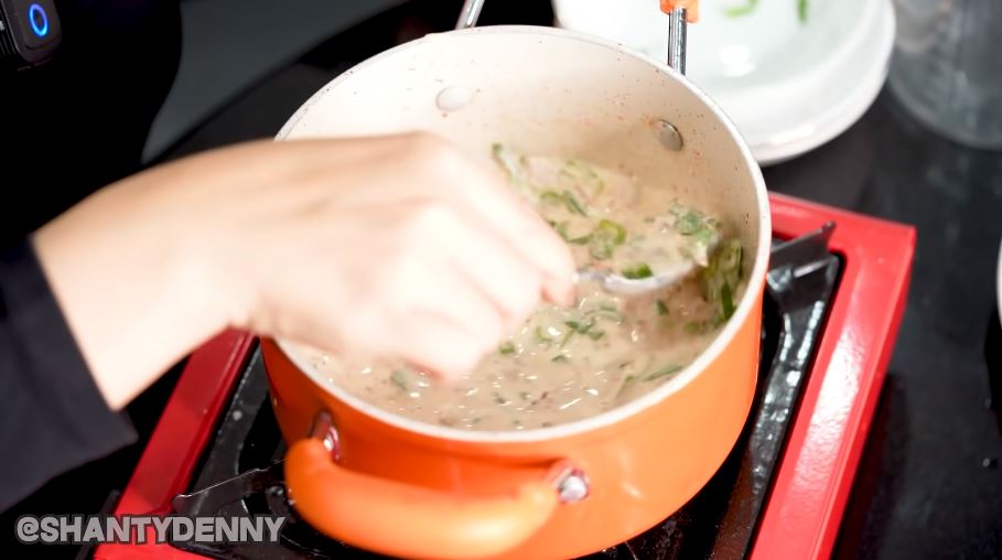 7 Trik masak cibay ala Shanty Denny, rasanya khas camilan Sunda
