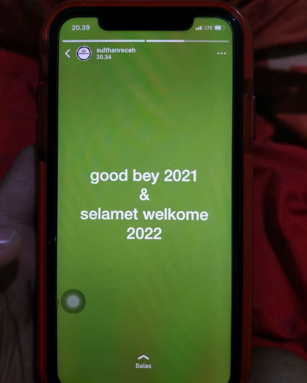 11 Potret lucu ini sering terjadi saat malam tahun baru, valid abis