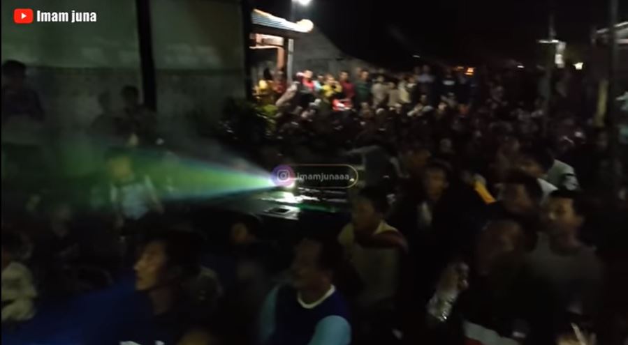 9 Momen nobar final AFF di rumah Pratama Arhan, penonton membludak