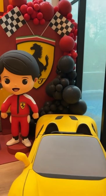9 Momen ulang tahun Raphael Moeis yang ke-4, usung tema Ferari