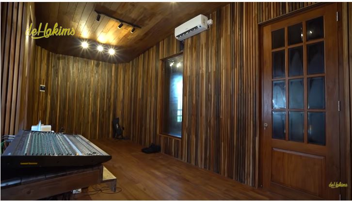 11 Potret pendopo Soimah, dilengkapi studio rekaman dan homestay