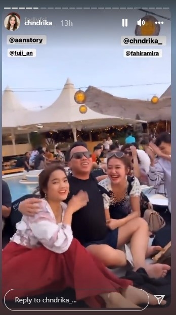 7 Momen Fuji bertemu Chika di Bali, asyik joget TikTok bareng
