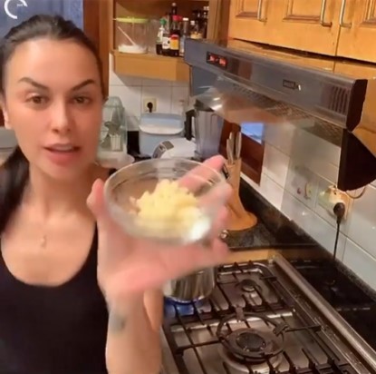 11 Langkah bikin sup sehat ala Sophia Latjuba, mudah ditiru