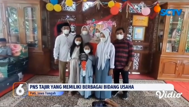 5 Potret rumah sekdes Pati viral kado 3 mobil untuk anak dan ponakan