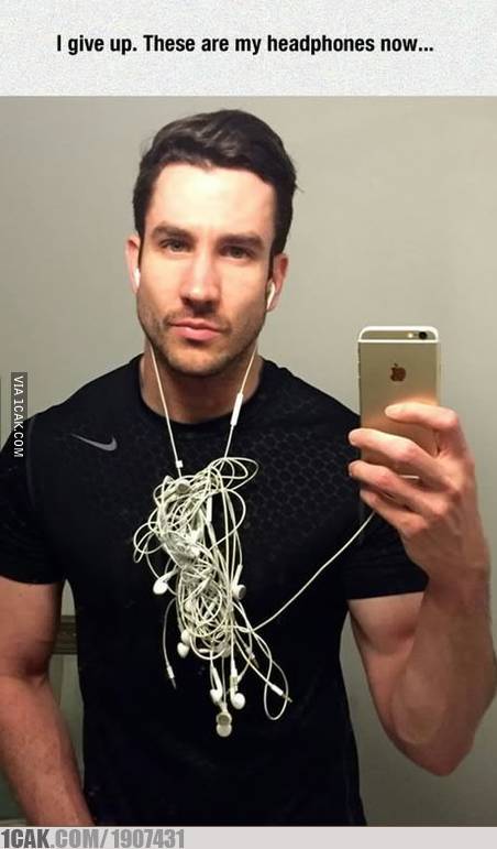 11 Benda masuk kantong celana ini penampakannya bikin lihat dua kali