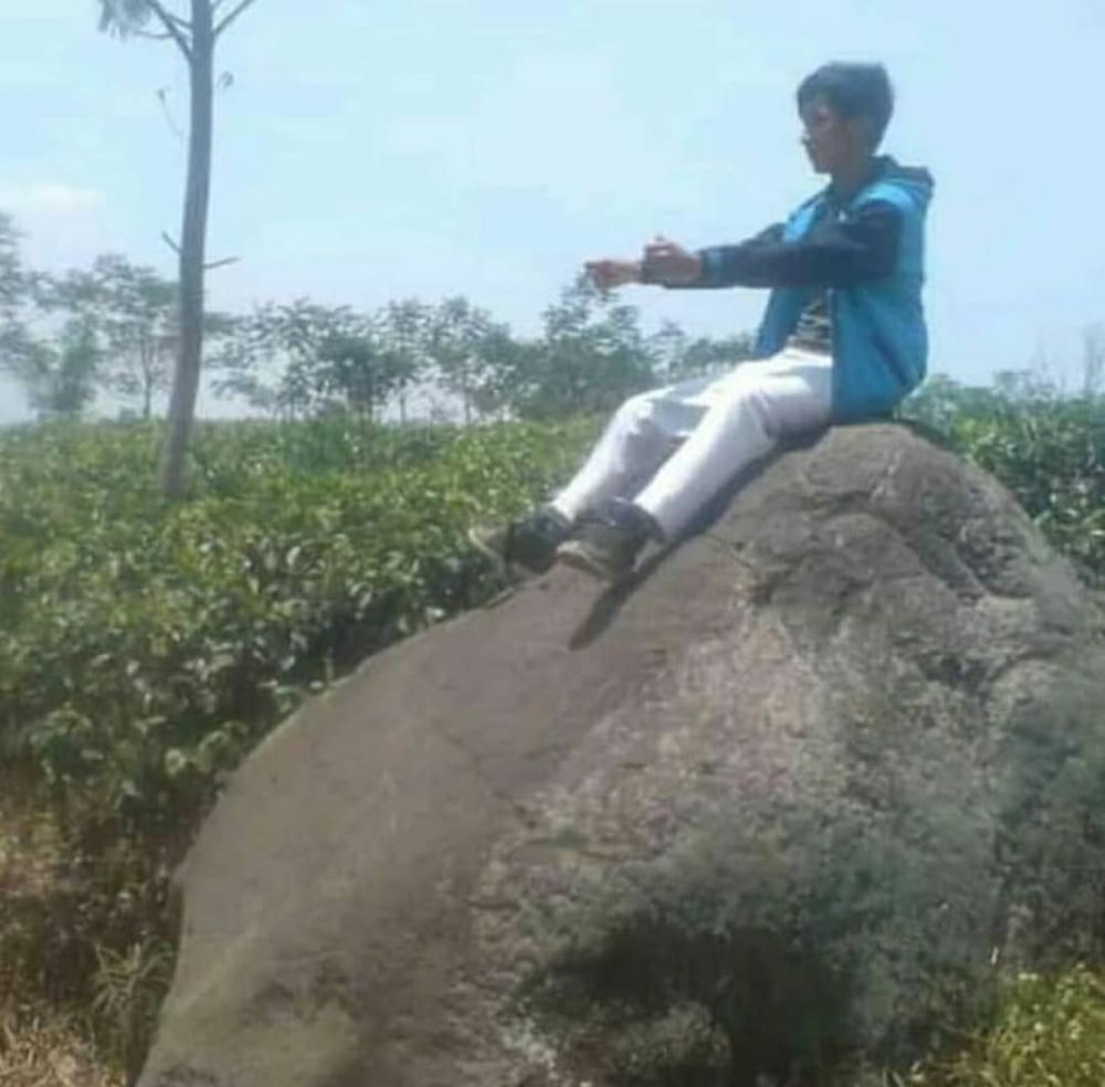 13 Momen lucu orang asal bergaya ini potretnya kocak abis