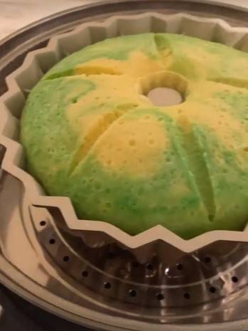 Kreasi bolu ala 10 seleb ini simpel, bisa jadi camilan keluarga