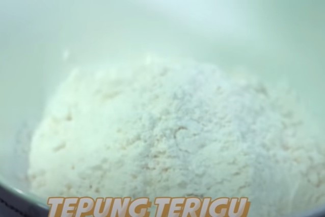 9 Langkah Natasha Wilona bikin donat mini, simpel cuma pakai 2 bahan